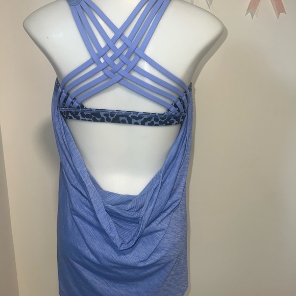 Lululemon Athletica Rare Old Design Built in Sports Bra Light Blue Tank Top - Picture 3 of 4